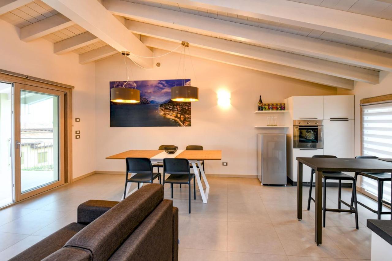 Gardaliva 5 Apartment Manerba del Garda Bagian luar foto
