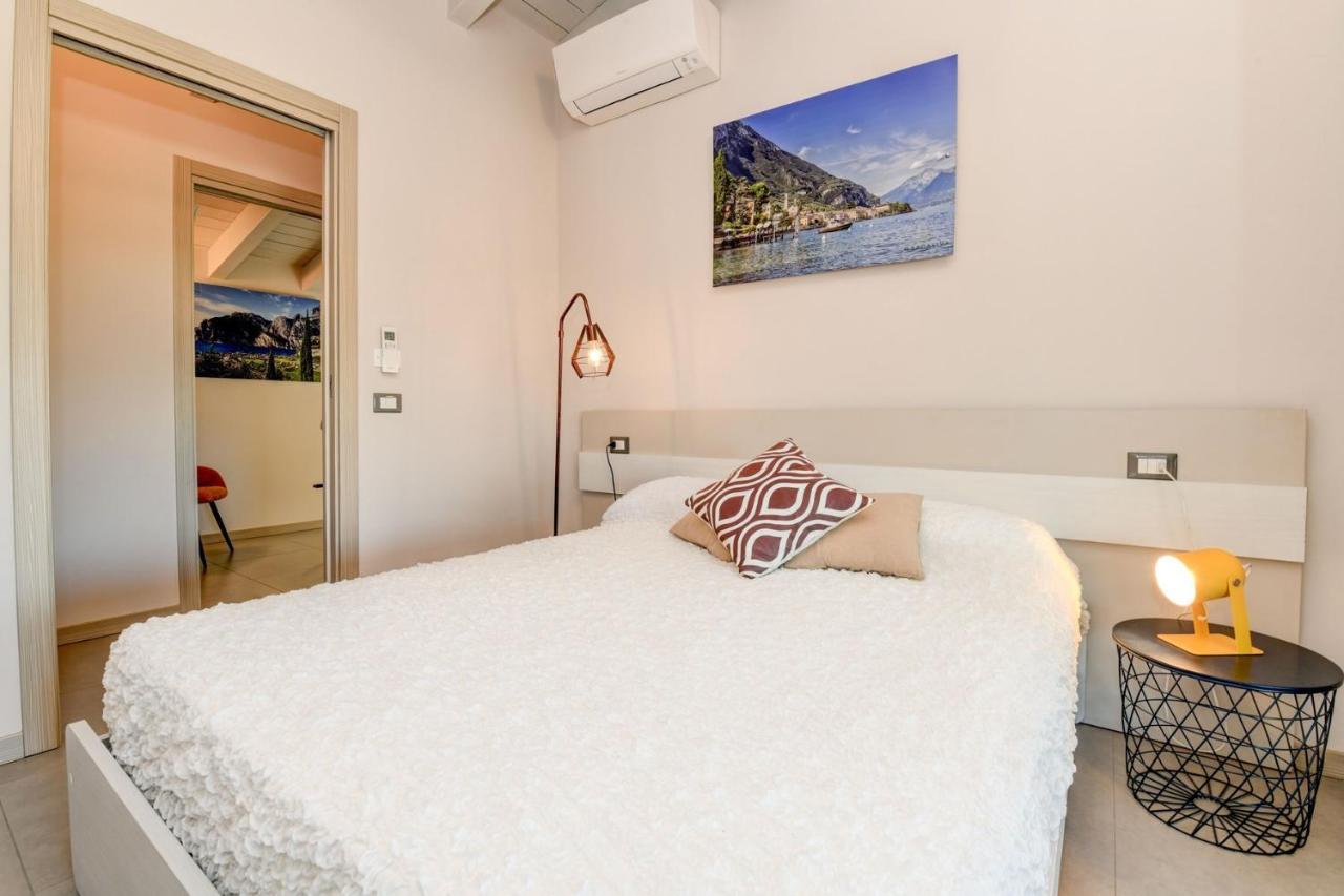 Gardaliva 5 Apartment Manerba del Garda Bagian luar foto