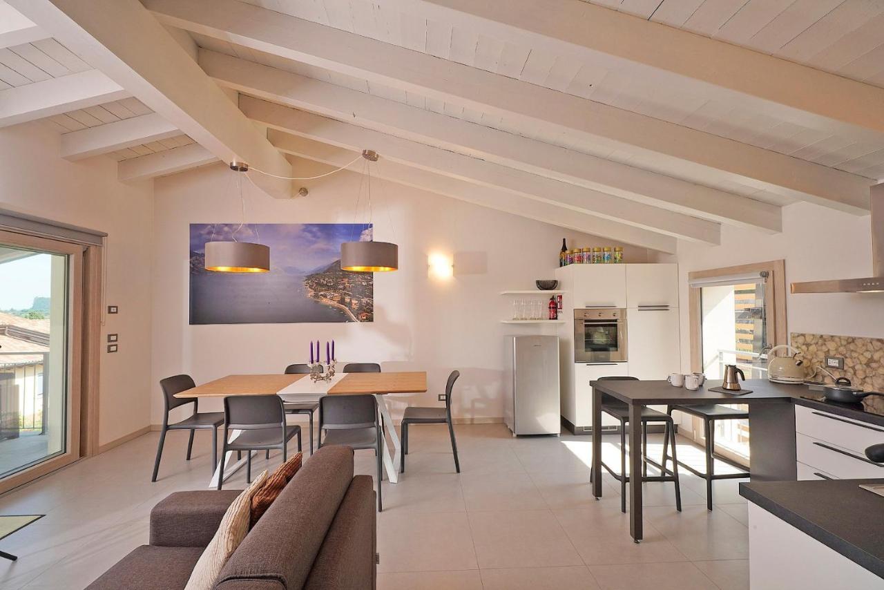 Gardaliva 5 Apartment Manerba del Garda Bagian luar foto