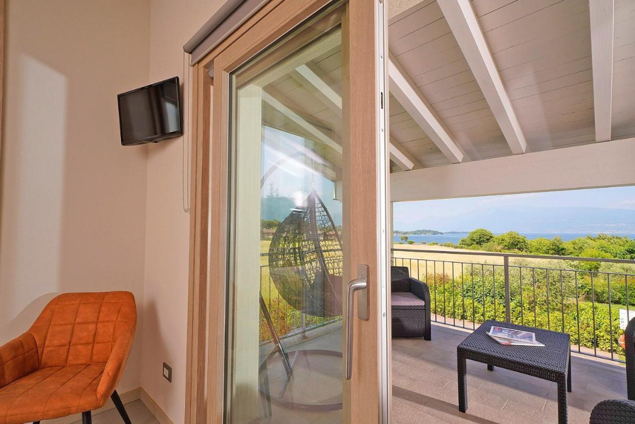 Gardaliva 5 Apartment Manerba del Garda Bagian luar foto